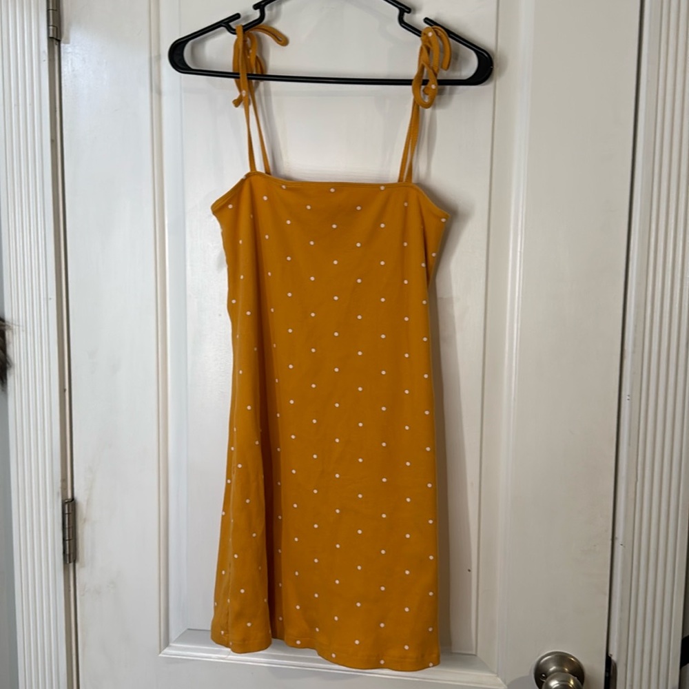 Yellow polkadot sundress